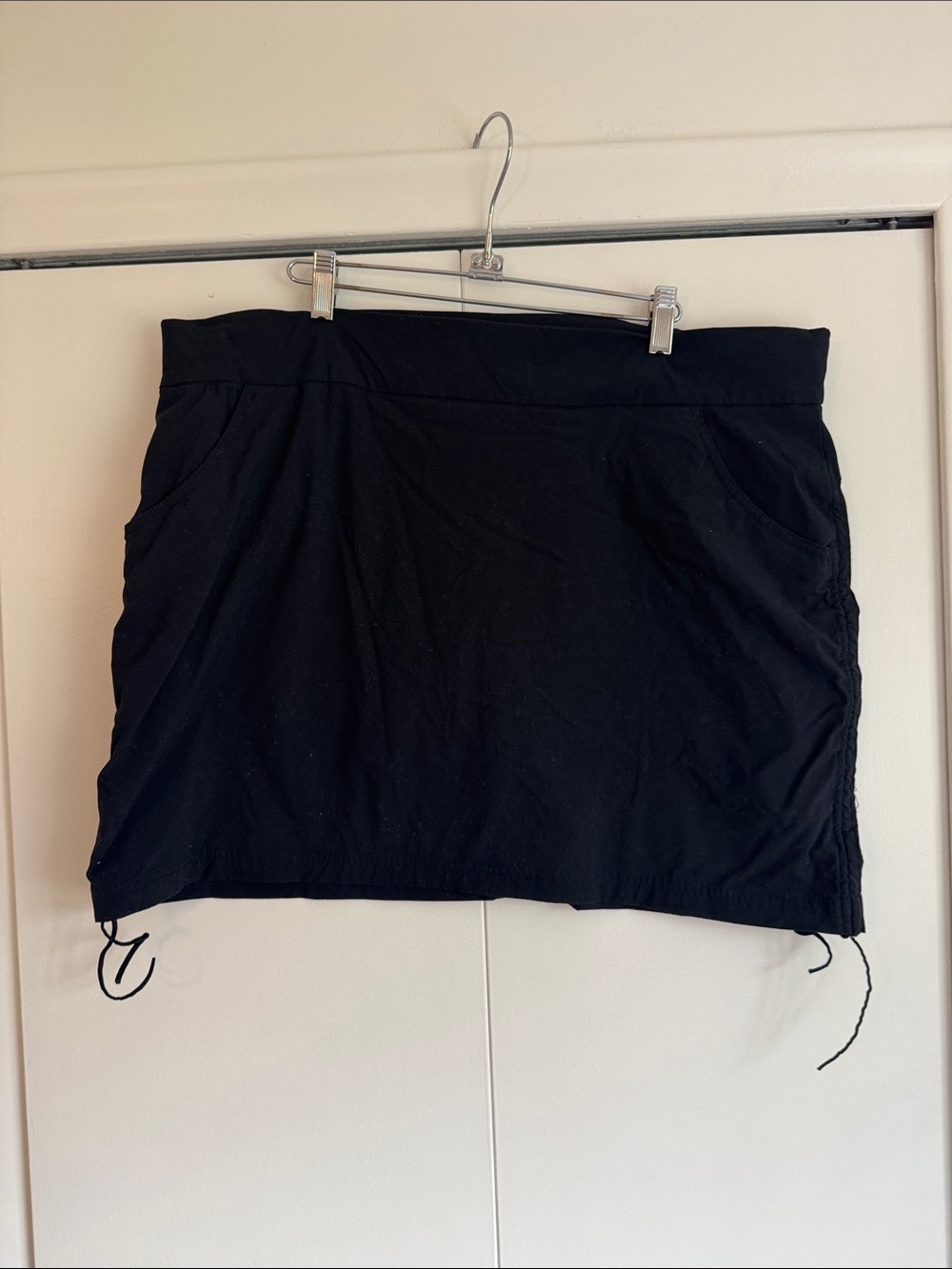 Black Women’s Drawstring Skort